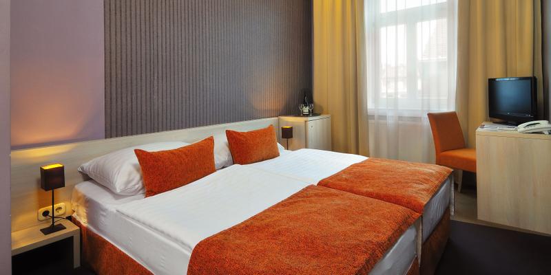 room_3dc3f82e-3fd8-48f9-8e44-7ae8ecbefa1e.jpg