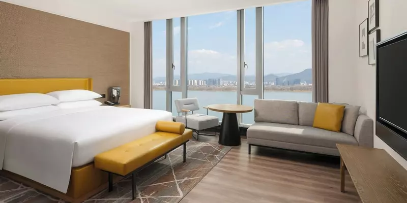 room_70a5eec3-d543-42a8-9234-73bf209099d8.jpg