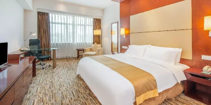 room_069d882a-622d-46ae-905d-ed09da1657cc.jpg