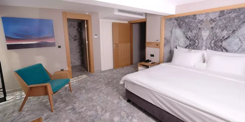 room_904eb2c3-23a0-447c-a74d-d2f5df1fec9b.jpg