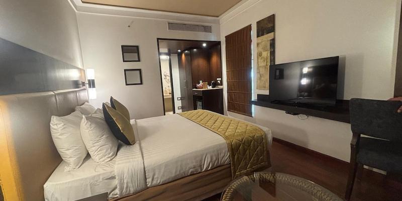 room_4252b505-0bca-47d4-9b29-7bd3b101aefa.jpg