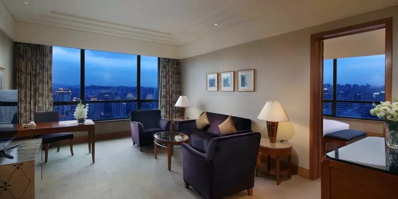 room_e26c6e1c-51aa-40e3-b678-6c408ff1c1ad.jpg