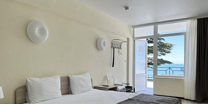 room_4b1e035f-ead1-4da6-895e-00bdd614f3a1.jpg