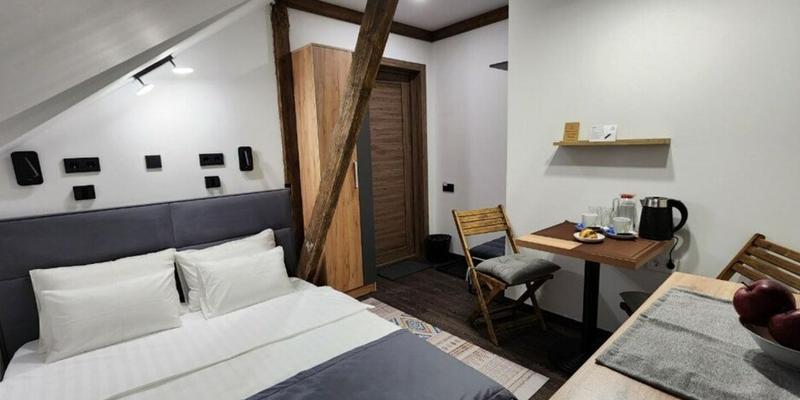 room_87cefec2-3c3c-4dbd-8c67-fb6748e04ddd.jpg