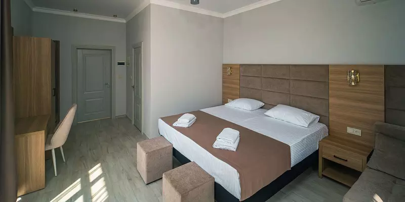room_a8d209f0-00de-42d2-bafd-8a1d5212781a.jpg