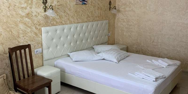 room_b86311e7-7539-40a3-9027-45330e1b80b0.jpg
