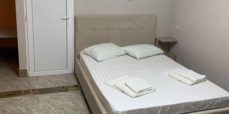 room_fd6a5709-8643-45a0-97a7-0508c53340b8.jpg