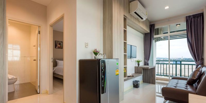 room_6c0ce897-0ea1-4189-aeb7-c7b475734cb0.jpg