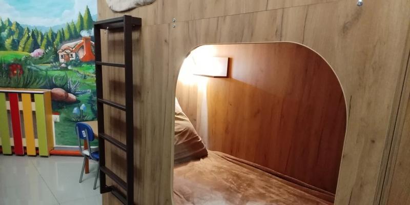 room_b5af00bf-c7fc-48a2-a75c-b15d2ff21c1b.jpg