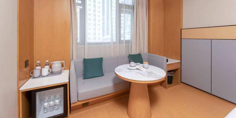 room_0442e720-b001-409b-996a-e24ec9cdf274.jpg