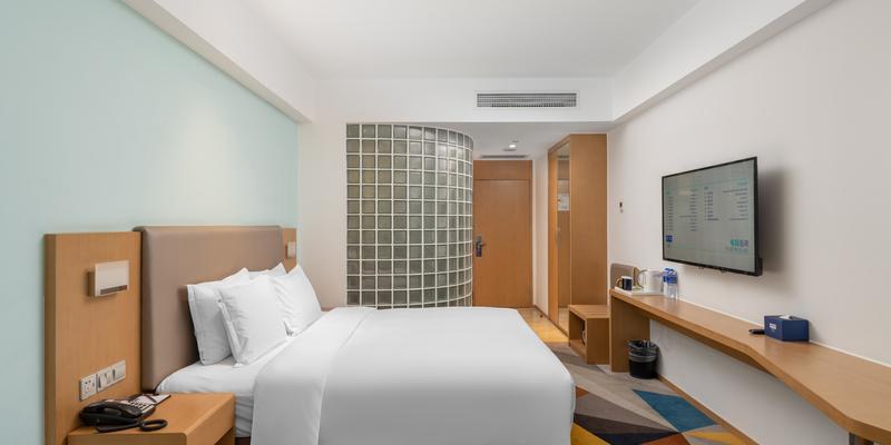 room_6605d66c-de01-44ae-aec3-bbba31912ffd.jpg