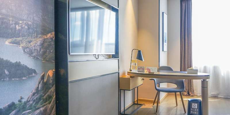 room_dce011a4-861d-4aec-93b0-c482ec63f0c6.jpg
