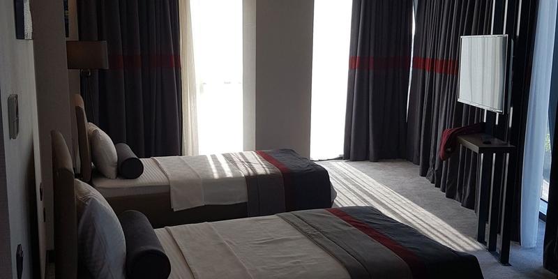 room_02ee0dcb-faef-4d84-bce9-6c04c4a33dc0.jpg