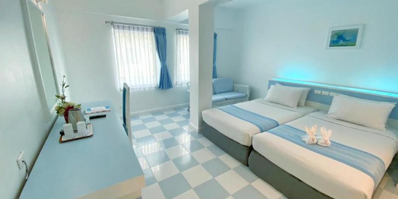room_1062bdab-0974-42e2-a973-21dc9c3e6ced.jpg