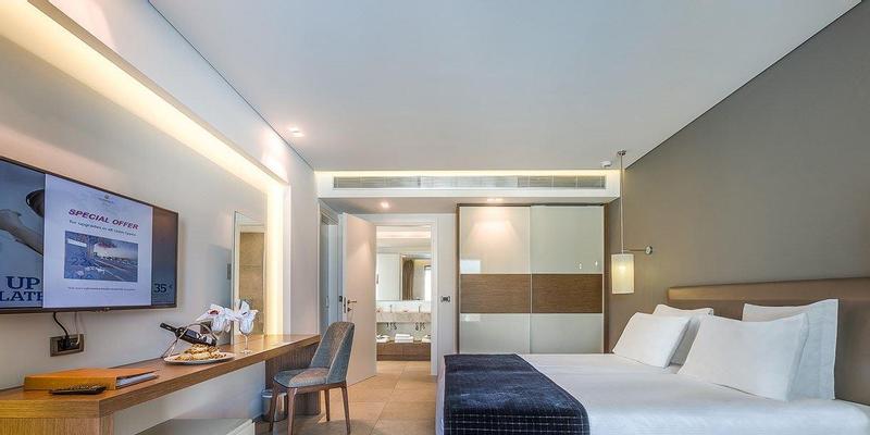 room_f1d7edb5-7f67-4a1d-aecb-c6867e3d6b6c.jpg