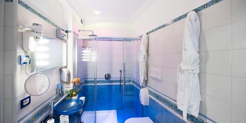 room_37a8bd7c-6dde-425e-b85a-9dfb260b46a2.jpg