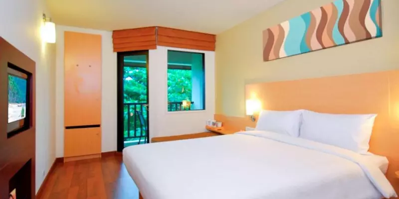 room_c6193302-b42b-44a9-9468-1e7355e5380f