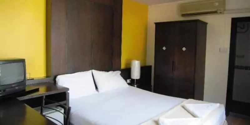 room_7e503c68-1ec0-41b5-9234-1fa31b632b86.jpg