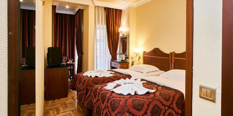 room_b5da5cc5-5763-43af-8260-a9cc7ec1e0a0.jpg