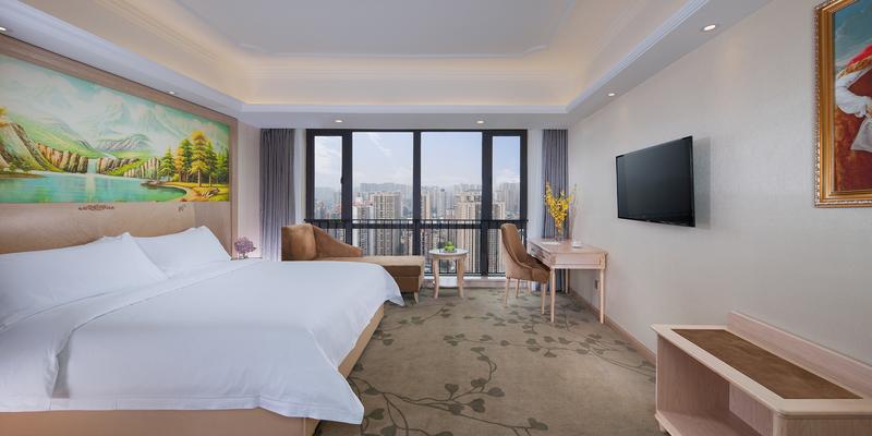 room_63c6848e-e5db-43f7-9774-e025edb4ad59.jpg