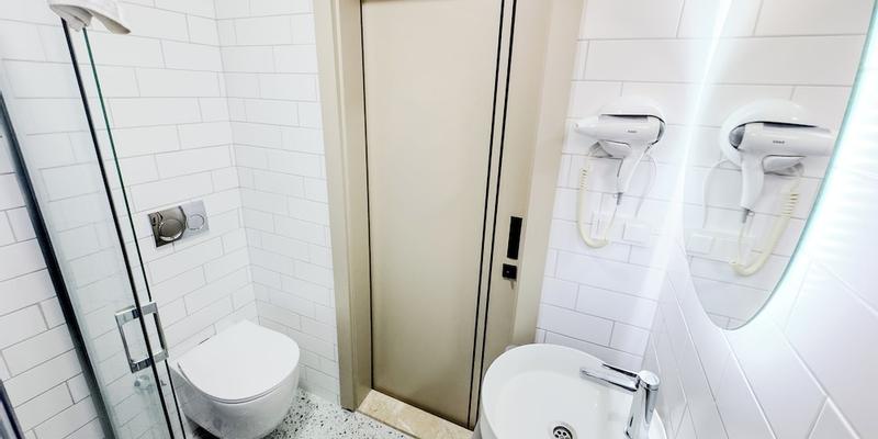 room_56e3b171-ea63-4e7b-bf79-d8558509f984.jpg