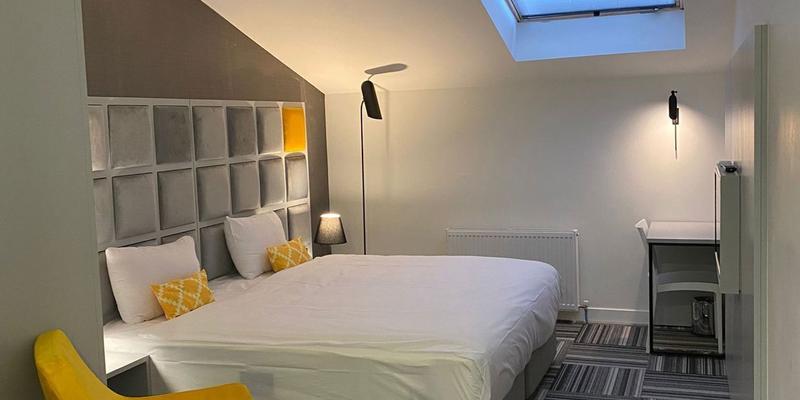 room_cfd862df-89ed-4a39-a380-9bde6551f09c.jpg