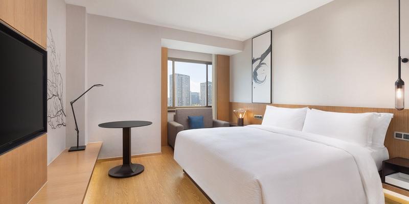 room_1c57649a-1f65-459e-b2c3-d5e5f66ff2d6.jpg