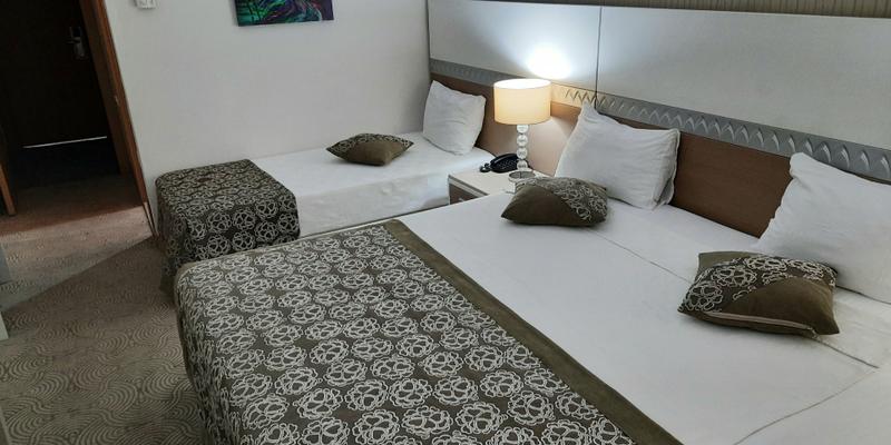 room_7e1c70d2-2f92-4039-b7d0-4cf5f259930f.jpg