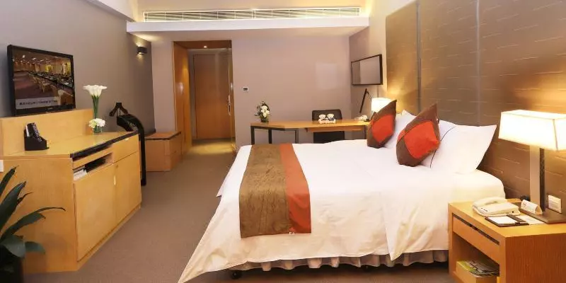 room_8ce2e415-0e6c-416b-993d-1f8c6e638df9