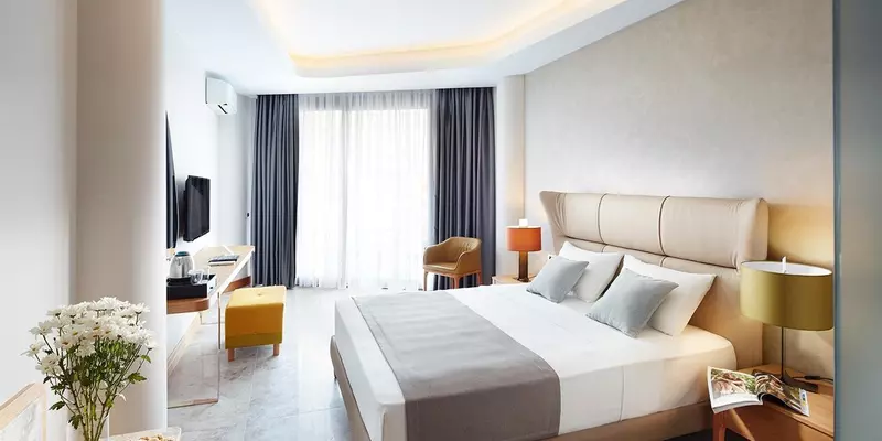 room_784bbf3c-e80b-472a-a461-e94dba710c9c