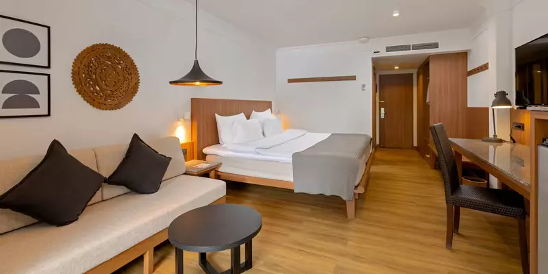 room_bcbb1fda-9d73-49d1-8150-93eb2bec591d
