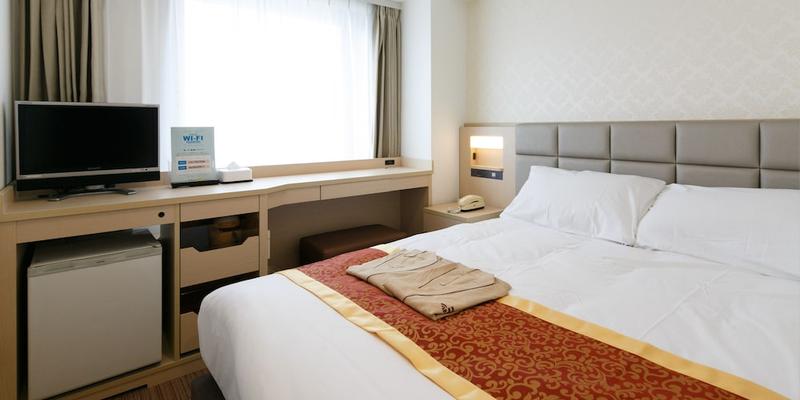 room_a077a5c3-5dcd-4f51-b773-2bbc040a2f6a.jpg