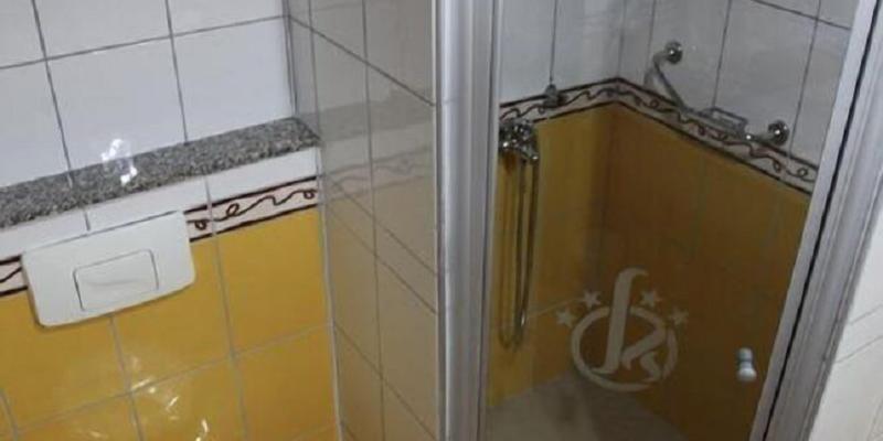 room_e8c4ddcb-8a4b-4de4-b166-3af7885f3d2e.jpg