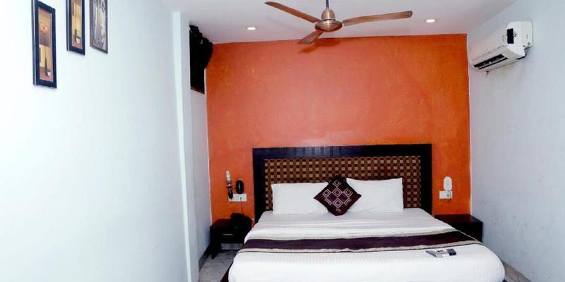 room_ff4a37c2-7a1d-48b7-a074-0b5b4deff69a.jpg