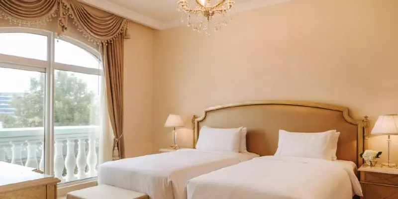 room_b41ffada-d205-4b45-8e6d-9b2c1e53c40b