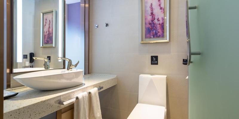 room_ac8d904e-189b-48d8-9d82-23facde656ec.jpg