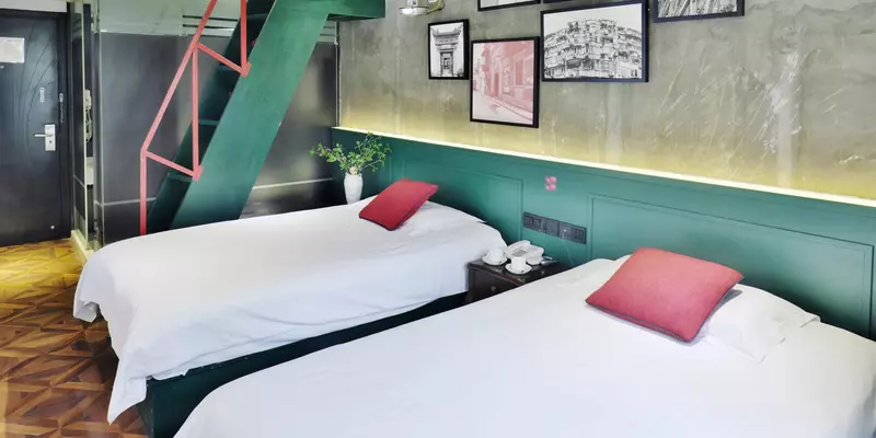 room_bc8078f2-2398-4eda-a391-dd0d98003ee3.jpg