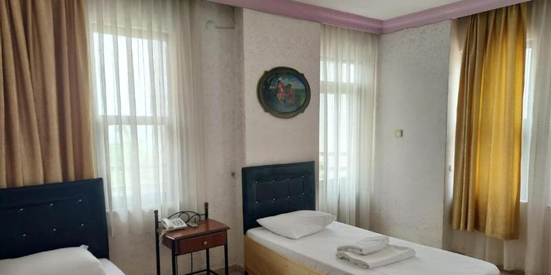 room_7ff029af-813d-41d6-9871-38e036f81c44