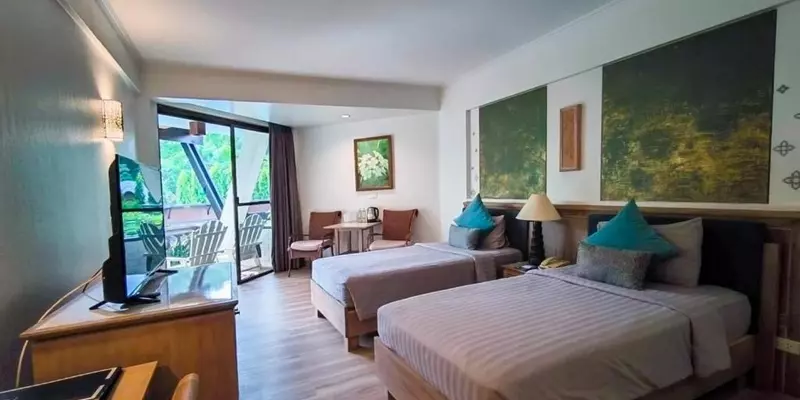 room_c7693e0e-e08f-4dcb-bc18-b2af6fbad9ed