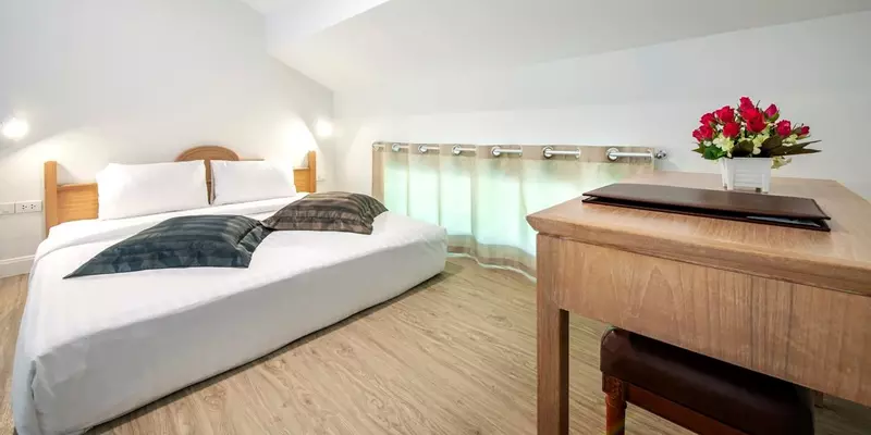 room_16a5c023-a5d5-4a44-bd8c-d7dfda79b21a