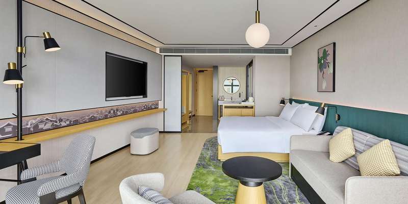 room_99683abf-ea4e-4be6-a3e8-d80f825f3bb1.jpg