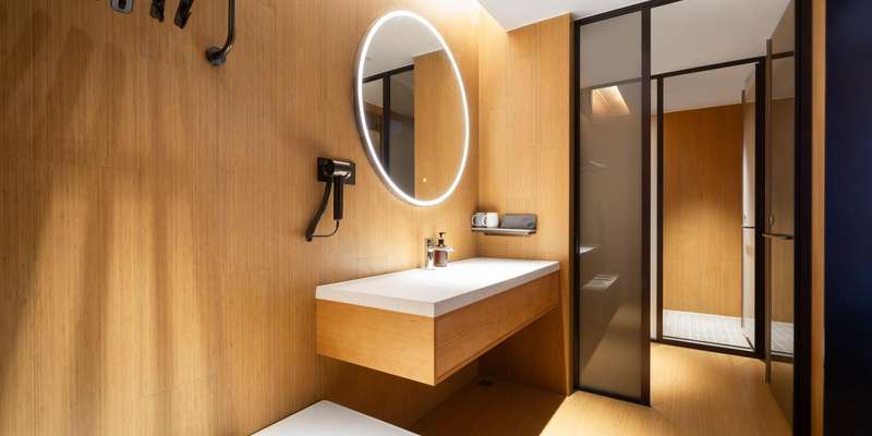 room_8ae6d2ec-c93a-4543-afcb-0a4e0aaa36ef.jpg