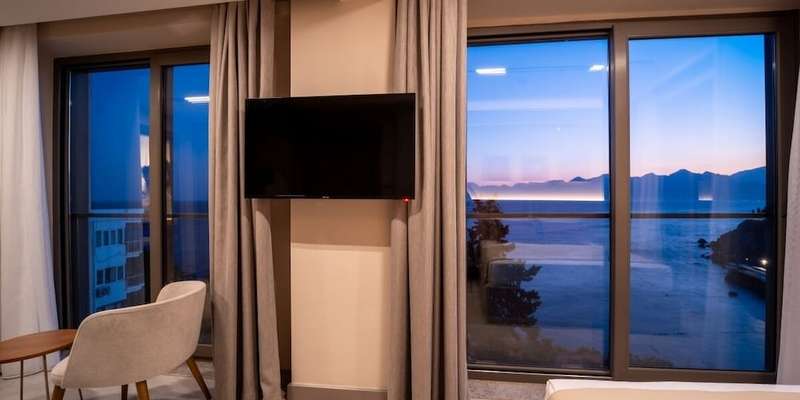 room_5e3a2e69-82eb-450e-b699-4572f1facd02.jpg