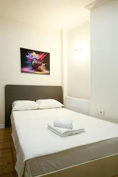 room_289ca94d-2d14-4f5d-a1b8-76bc170e25d6.jpg