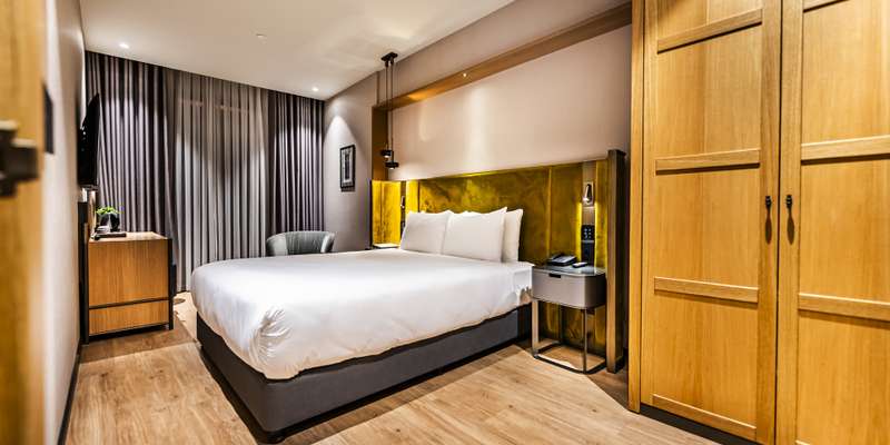 room_b91921b8-6c57-4cc3-a98e-9a1f429cbaf3.jpg