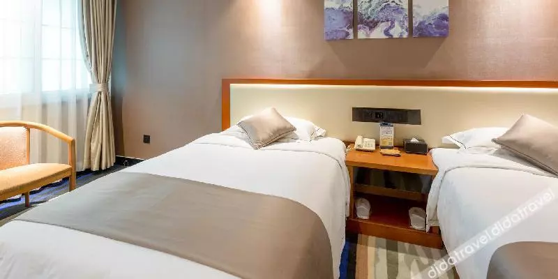 room_ea541640-d40f-4a66-8292-402214a424c6.jpg