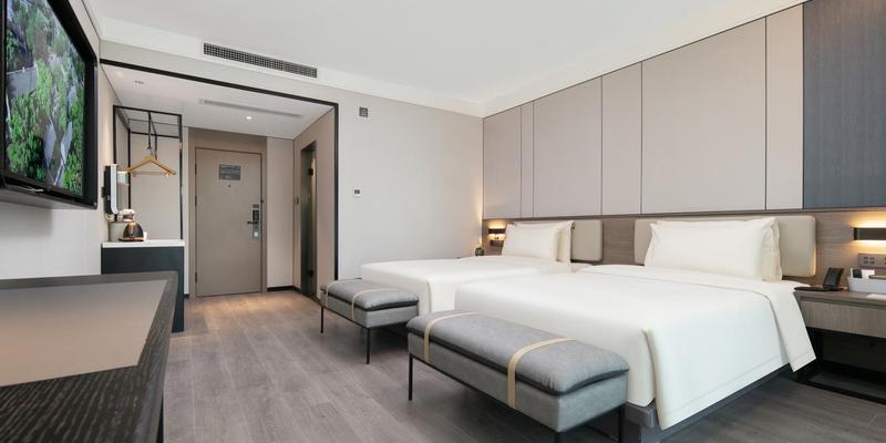 room_5efa0bc3-1de2-4d02-9c38-d1b0d0420153.jpg