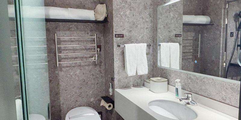 room_da7b9f9d-70dd-4b98-82a1-78d50d5a56ea.jpg