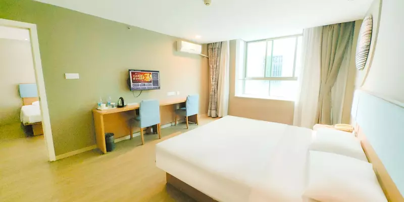 room_795e7a07-e1da-4180-8206-c0a11a4f6cb6.jpg