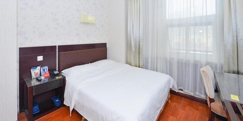 room_77e563c4-88e5-4e39-a676-165b103203c7.jpg
